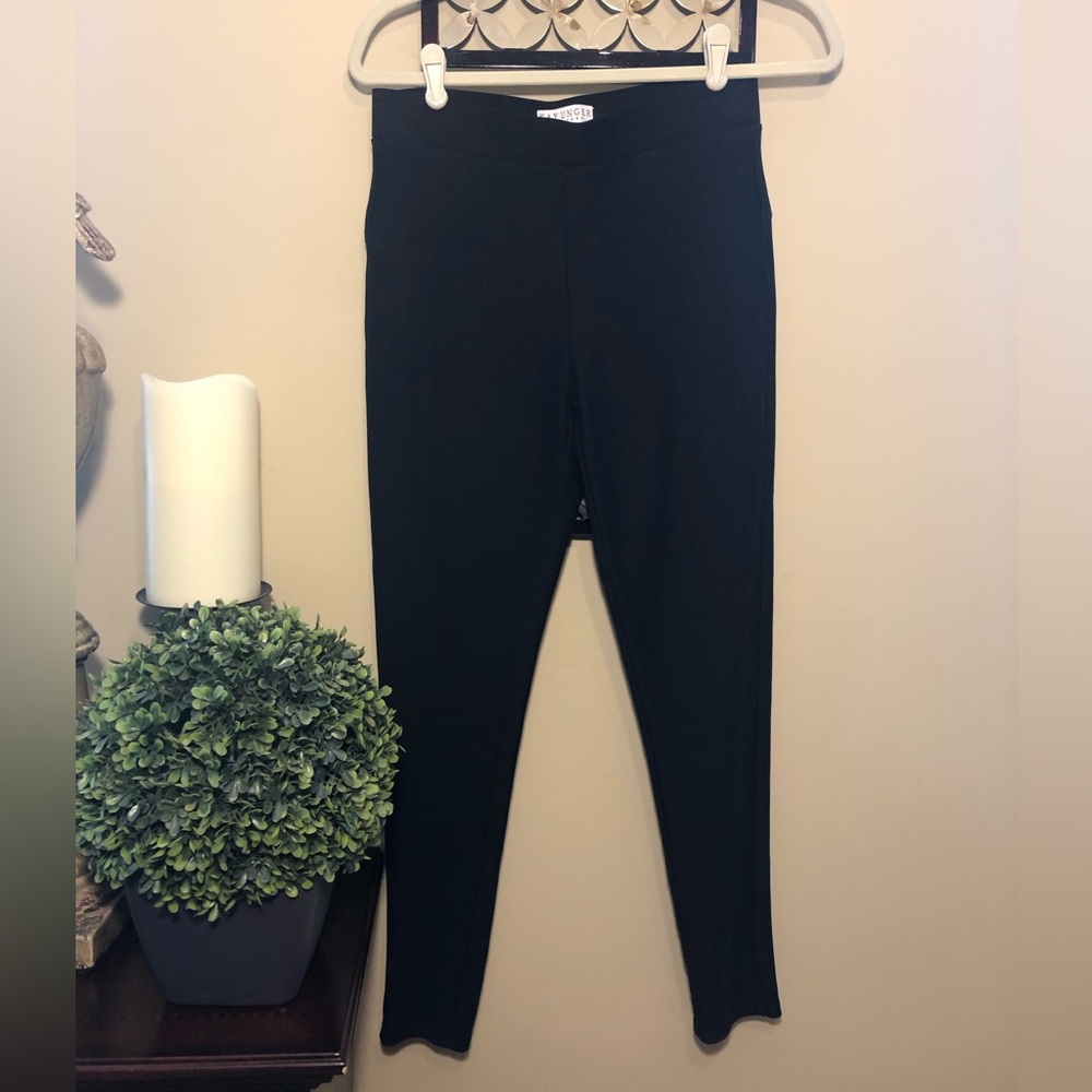 Kay Unger Slim Fit Pants